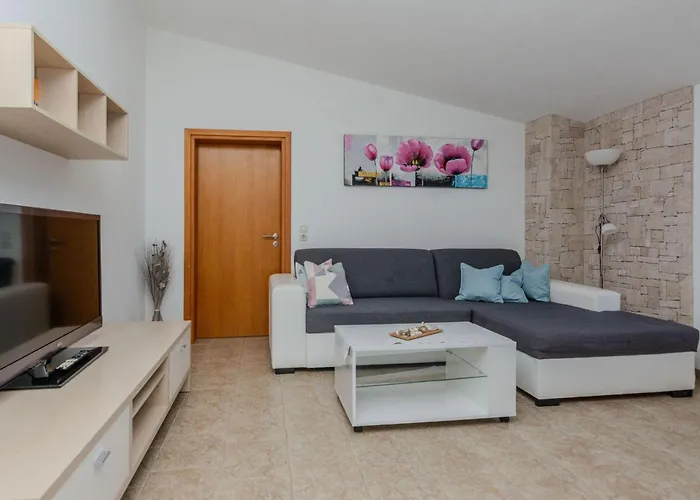 Tukara 3 By Interhome *